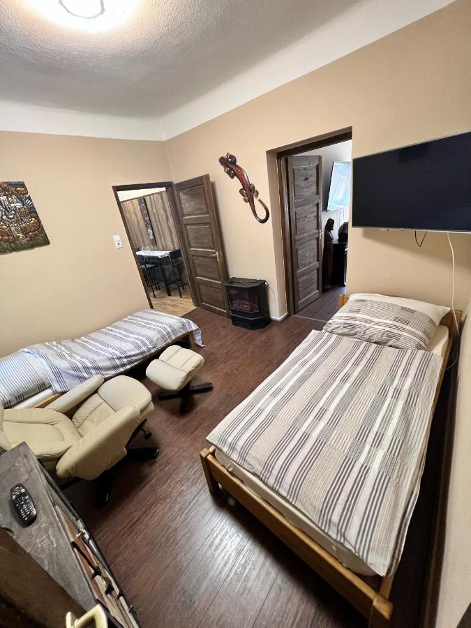 Fehér galamb apartman Gyál Kültér fotó