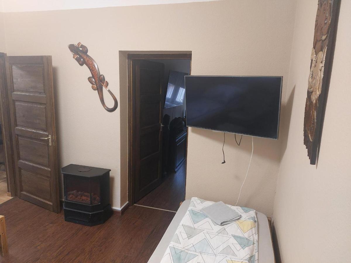 Fehér galamb apartman Gyál Kültér fotó
